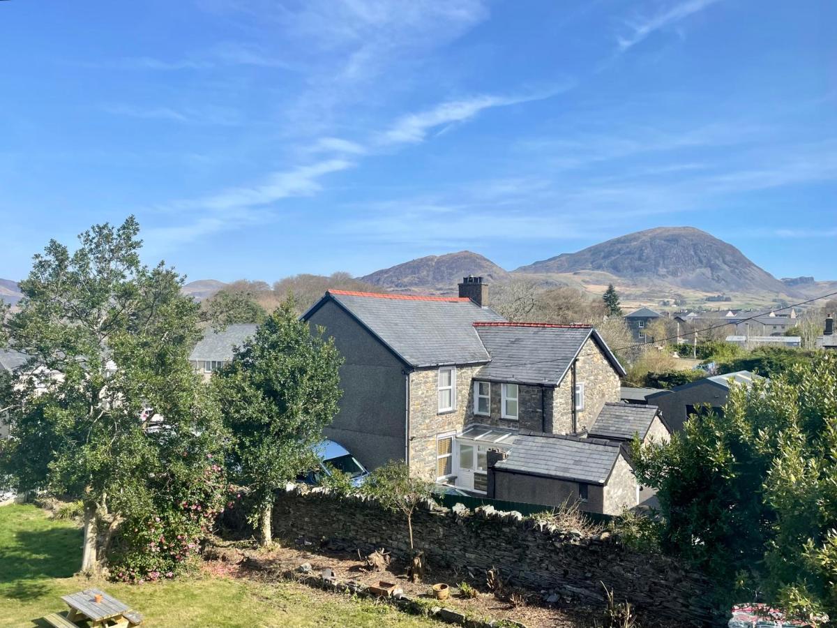 Y Pengwern Hotel Ffestiniog Bagian luar foto